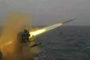 Gemiye yaklaşan f&uuml;zeyi indiren silah!