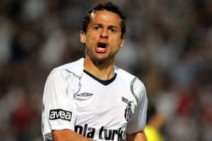 Bursaspor'a y&uuml;ksek fatura &ccedil;ıkartan Bobo bakın nereye gidiyor
