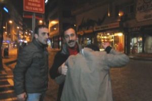 Kafam iyi dedi, yumruğu yedi