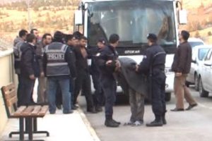 Hırsız operasyonuna giden polis tecav&uuml;z &ccedil;etesini &ccedil;&ouml;kertti