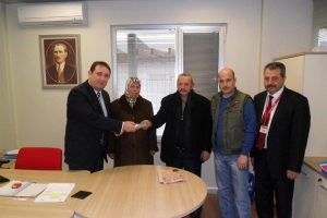 Don mağduru zeytincilere 516 bin lira &ouml;dendi