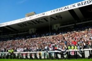 Beşiktaş'a seyircisiz oynama cezası!
