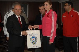 Şampiyon kızlar B&uuml;y&uuml;kşehir`in gururu