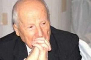 Evren: İstediğimiz kanunlar &ccedil;ıkmayınca darbe yaptık