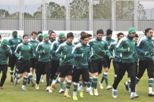 Bursaspor Beşiktaş'a bileniyor