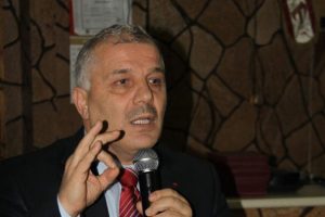 Şeker: Hakkımızı s&ouml;ke s&ouml;ke alırız
