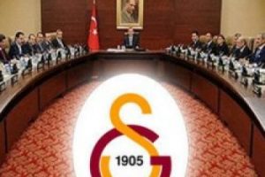 Kabinenin rengi sarı-kırmızı