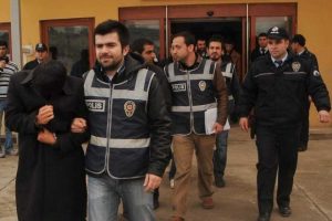 Urfa'dan Bursa'ya uzanan dolandırıcılık şebekesi &ccedil;&ouml;kertildi