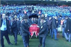 Lefter K&uuml;&ccedil;&uuml;kandonyadis son yolculuğuna uğurlandı