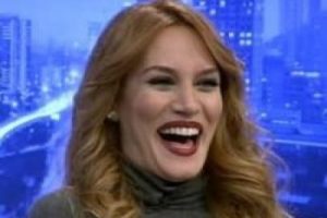 M&uuml;stehcen soruya kahkahalı yanıt