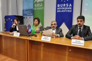 Kamu &ccedil;alışanlarına engelli hakları anlatılıyor