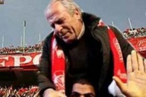 T&uuml;rk futbolunu yok etmek istiyorlar