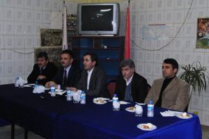 AK Parti'den hemşehri derneklerine anayasa ziyareti