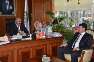 D&uuml;ndar'dan m&uuml;ft&uuml; Ay'a hayırlı olsun ziyareti