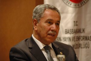Arın&ccedil; Fransa'ya Almanya'dan mesaj g&ouml;nderdi
