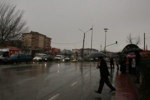 Sağanak yağış yaşamı olumsuz etkiledi