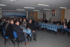 AK Parti'den "medya ve siyaset" semineri