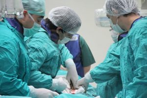 Devlet Hastanesi'nde bir ilk! Damar tıkanıklığı &ouml;l&uuml;mlerine son