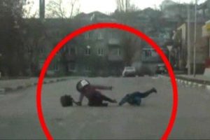 R&uuml;zgar Rusya'da insanlara bakın ne yaptı?