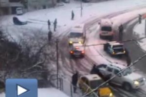 Zincirleme kaza b&ouml;yle g&ouml;r&uuml;nt&uuml;lendi