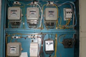 Ka&ccedil;ak elektrikte hapis cezası kalkıyor