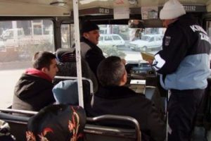 Yolcusunu &uuml;ş&uuml;ten şof&ouml;re ceza