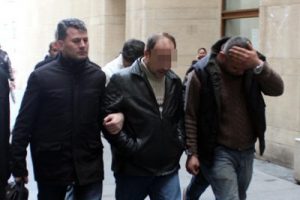Son karttan polis &ccedil;ıktı