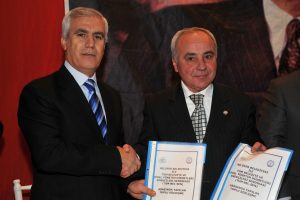 Nil&uuml;fer'de memurlarla toplu s&ouml;zleşme imzalandı