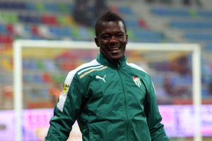 Bursasporlu y&ouml;neticiden Bangura eleştirisi