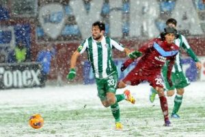 Trabzon'dan Ozan İpek'e kanca