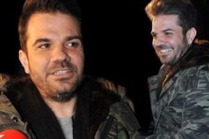 Bedelli &ccedil;ıktı kamuflajı giydi
