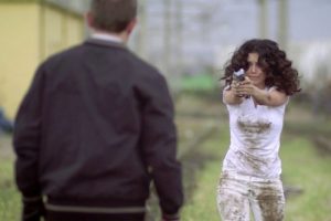 Nil&uuml;fer'de film ş&ouml;leni Onur &Uuml;nl&uuml;'yle s&uuml;r&uuml;yor