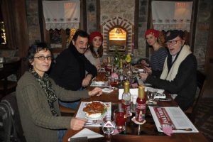 &Uuml;nl&uuml; oyuncuların kebap ziyafeti