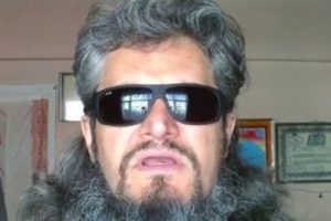 Bu adam Sezen Aksu'ya mesleği bıraktırır
