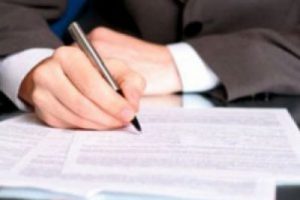 B&uuml;rokratlara tek maaş sınırlaması