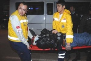 Yolcu indiren minib&uuml;se son s&uuml;rat &ccedil;arptı