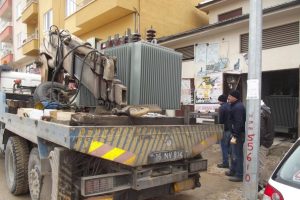 Elektrik kesintilerine sebep olan trafo yenilendi