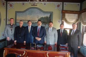 &Ccedil;elik: Engellemelere rağmen Toplu İş İlişkileri yasası komisyonda