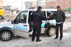 Herkes bu genci alkışlayacak