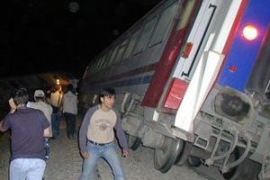 Hızlandırılmış tren kazası davası d&uuml;şt&uuml;