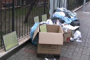 Gen&ccedil;liğe Hitabe ve İstiklal Marşı &ccedil;&ouml;pl&uuml;kte bulundu