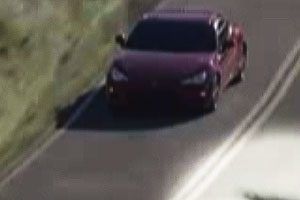 &Uuml;nl&uuml; pilot son anda kurtuldu