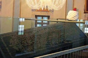 Yavuz'un &uuml;zerime &ouml;rt&uuml;n dediği kaftan 4 yıldır depoda &ccedil;ıktı
