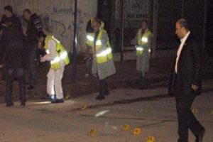 Mersin'de polise kalaşnikoflu saldırı
