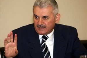 Edit&ouml;rler Bakan Yıldırım'ı terletti