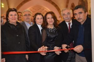 Osmangazi'de "&uuml;&ccedil; boyutlu" sergi
