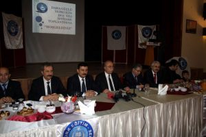 Kamu-Sen'den B&uuml;lent Arın&ccedil;'a su&ccedil; duyurusu
