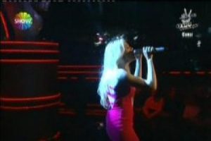 O Ses T&uuml;rkiye'de Whitney Houston s&uuml;rprizi