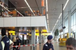 Hollanda'da bomba alarmı