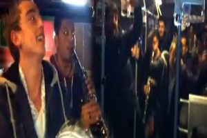 En neşeli metrob&uuml;s yolculuğu